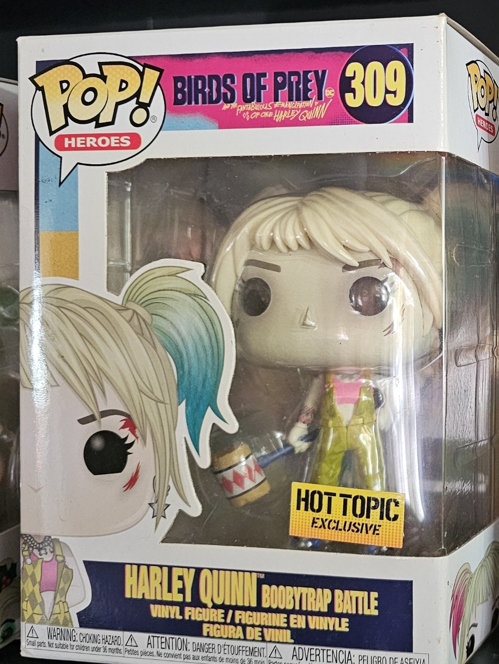 Hot Topic Exclusive POP! Harley Quinn "Boobytrap Battle"  309